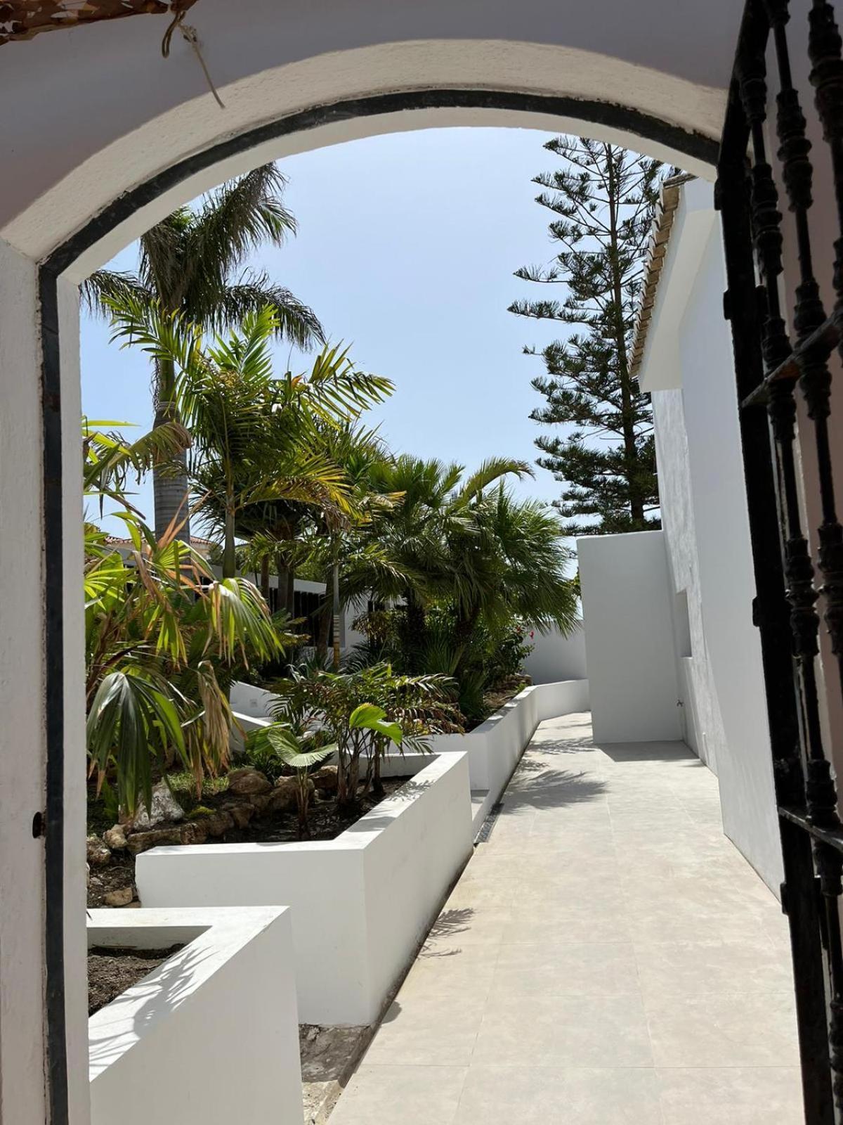 Bed & Breakfast In Villa Eden Palm Benalmádena Zewnętrze zdjęcie